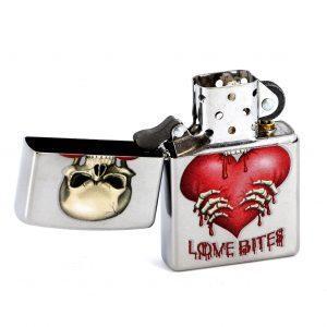 Зажигалка серебро LOVE BITES