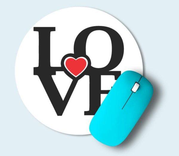 Коврик для мыши круглый LOVE с сердцем