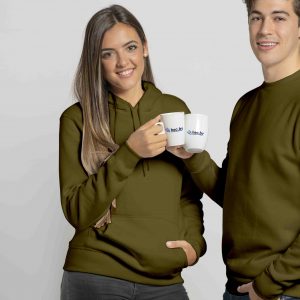 Женская худи хаки девушка держит кружку с логотипом hecby