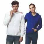 Девушка и парень в толстовке для категории